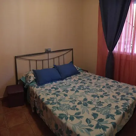 Con Vistas A Mar En *